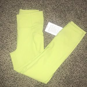 Lululemon Time to Sweat Crop 23’